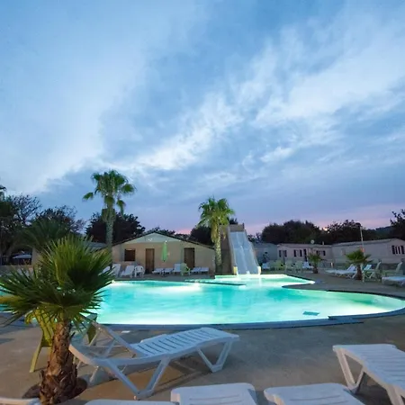 Camping Domaine Du Golfe De Saint Tropez 4*